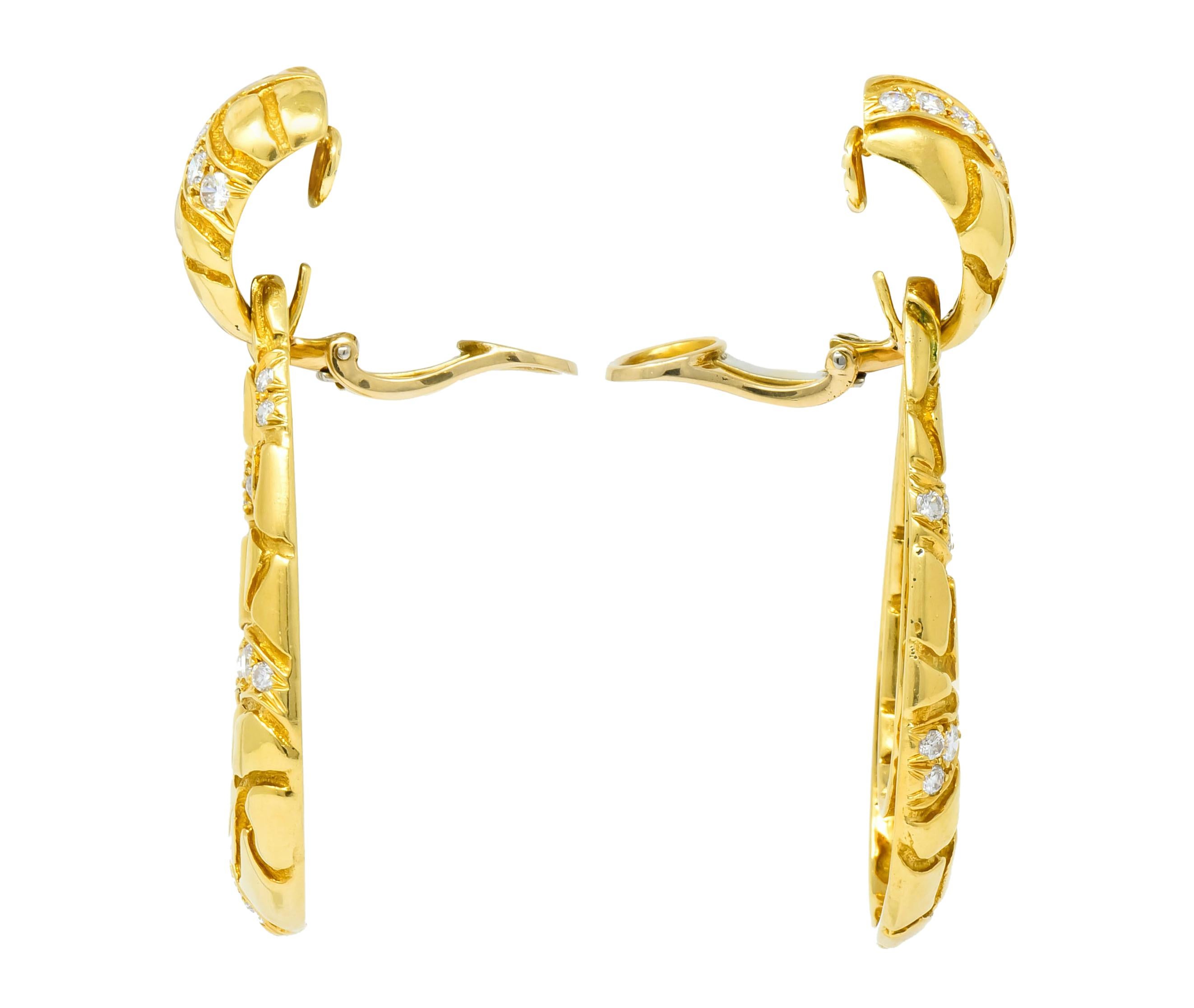 Women's or Men's Van Cleef & Arpels 2.00 Carat Diamond 18 Karat Gold Day Night Earrings