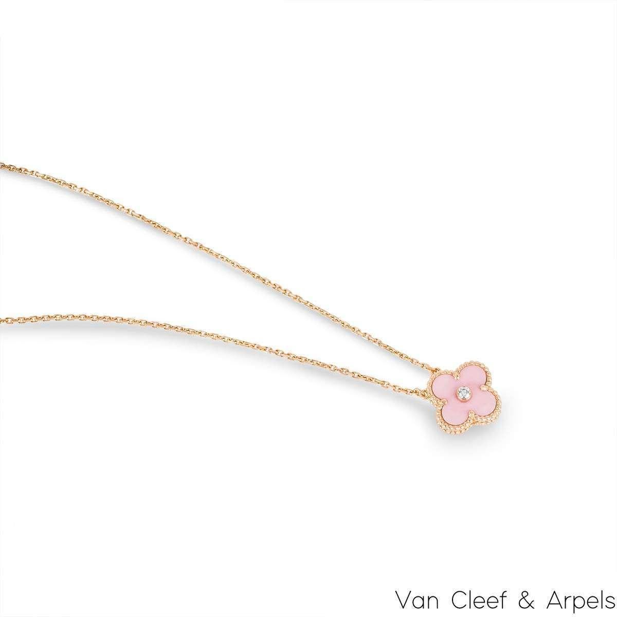 Van Cleef & Arpels 2015 Rosa Porzellan Vintage Alhambra Holiday VCAR05SY00, Vintage (Rundschliff) im Angebot