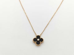 Van Cleef & Arpels 2016 Holiday Edition Vintage Alhambra Black Onyx Gold Pendant