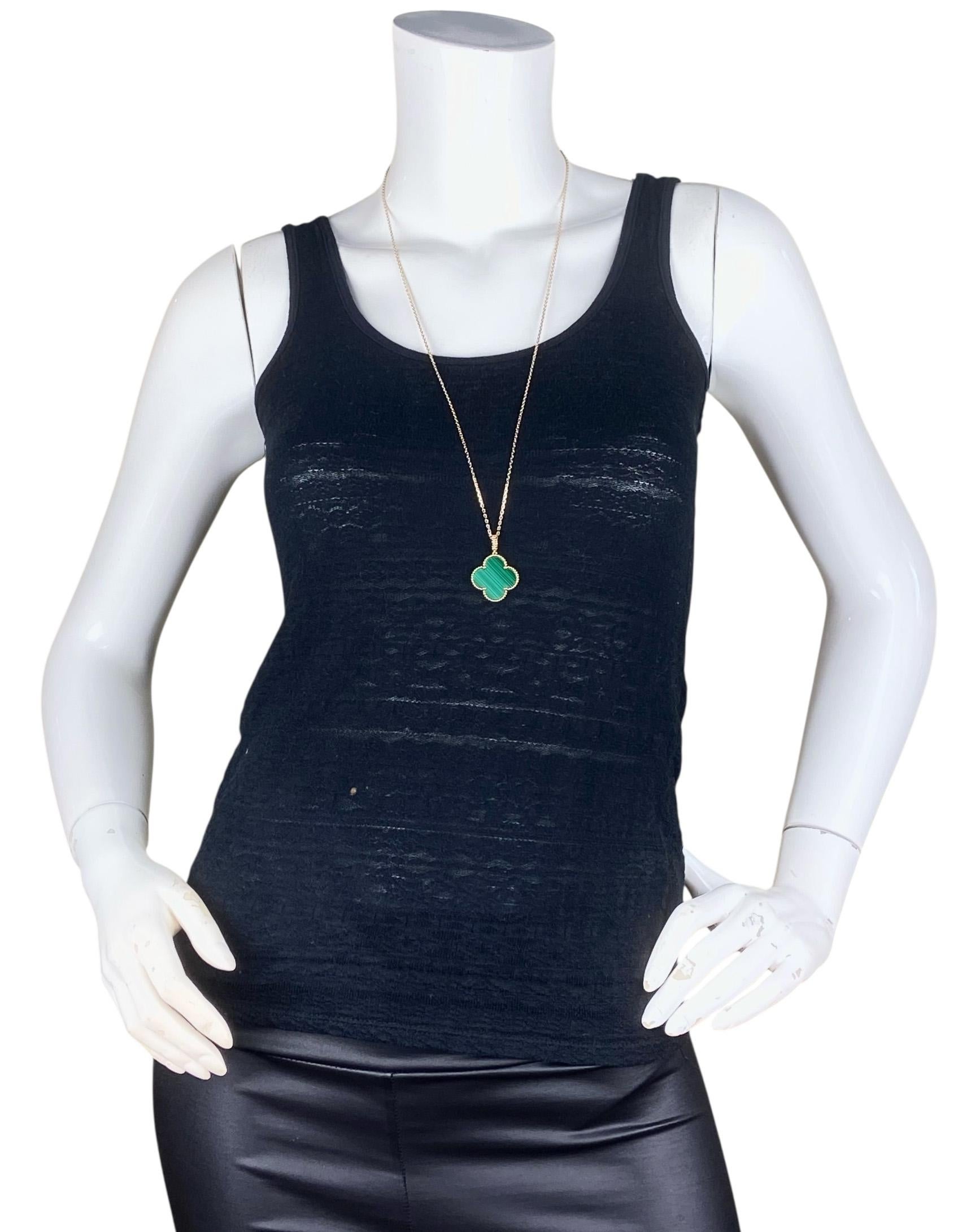 Taglio singolo Van Cleef & Arpels 2025 Malachite/ 18k Magic Alhambra Pendant Necklace in vendita