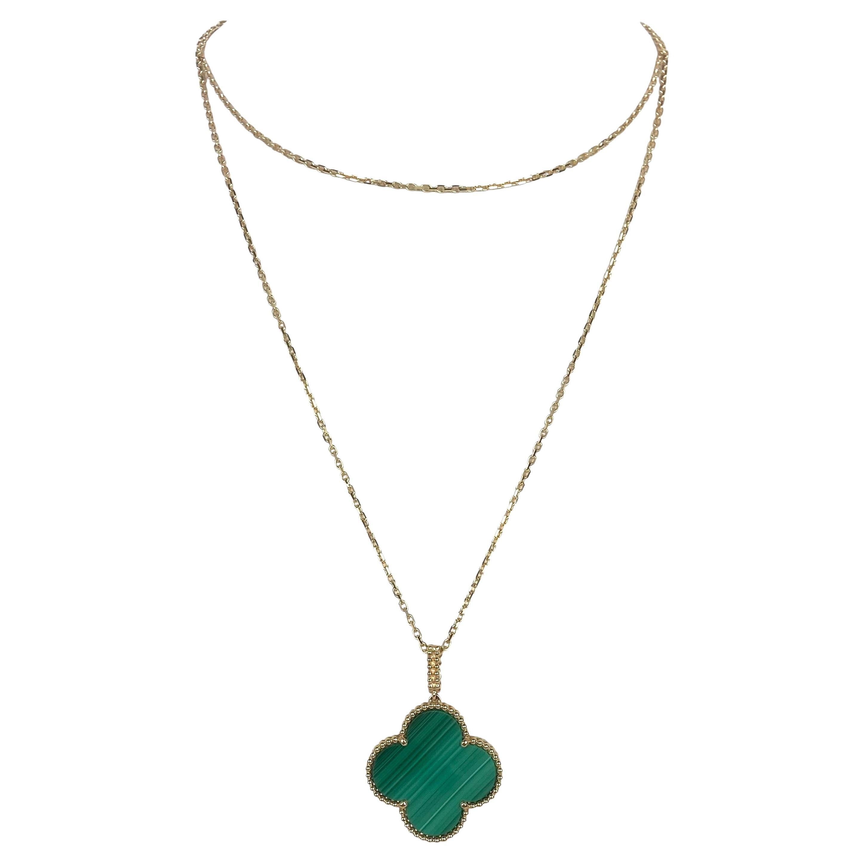Van Cleef & Arpels 2025 Malachite/ 18k Magic Alhambra Pendant Necklace