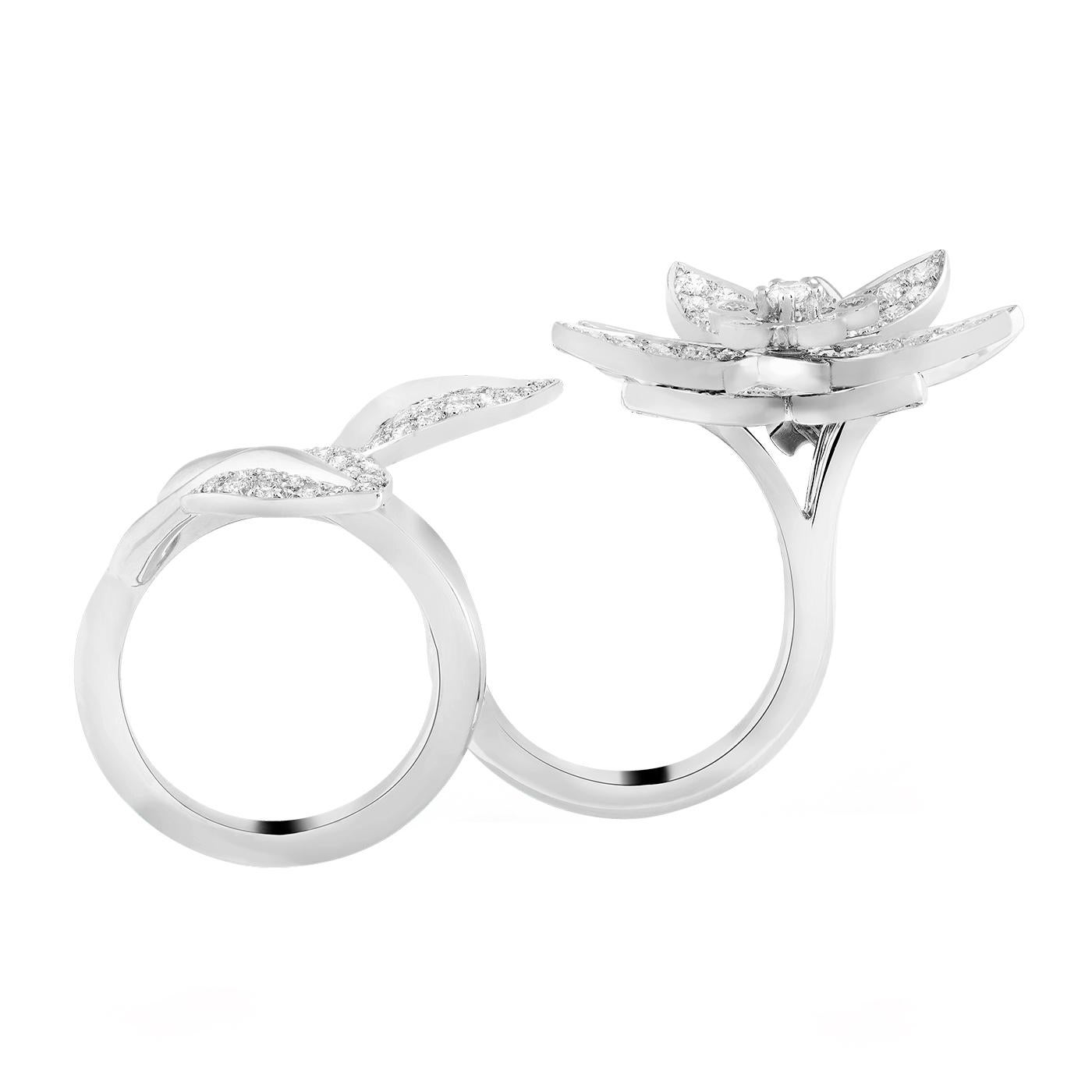 Modernista Anello Van Cleef & Arpels 2,13ct Lotus Between the Finger in oro bianco 18K in vendita