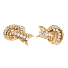 Van Cleef & Arpels 2.30 Carat Diamond Yellow Gold Swirl Earrings