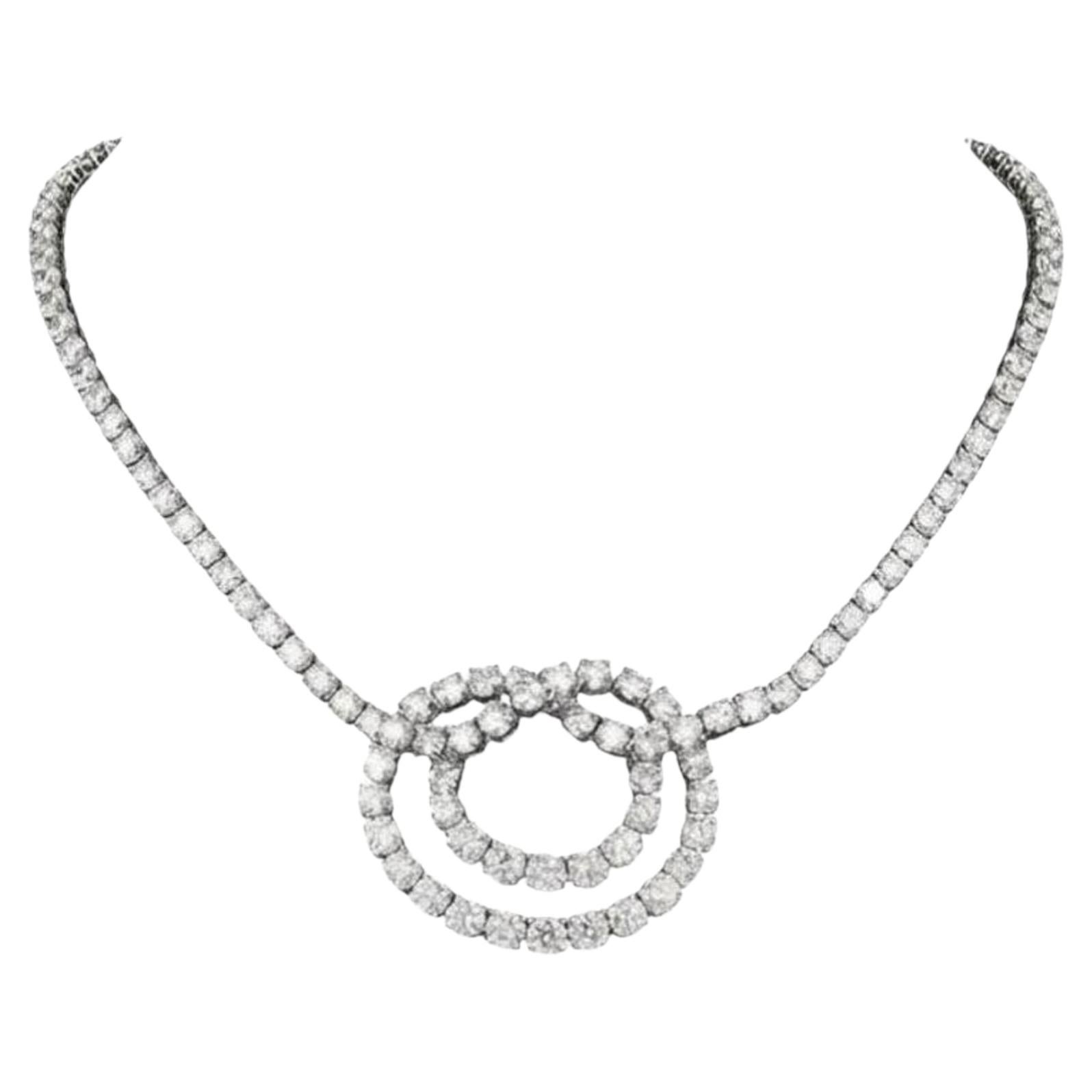 Van Cleef & Arpels Collier à maillons en forme de bretzel et diamants de 25 carats en vente