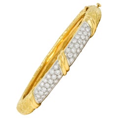 Van Cleef & Arpels 2.52 Carats Diamond Platinum 18 Karat Gold Bangle Bracelet