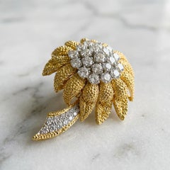 Van Cleef & Arpels Broche florale en diamants de 3 carats