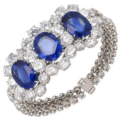 Van Cleef & Arpels Armband mit 3 ovalen Saphiren und Diamanten