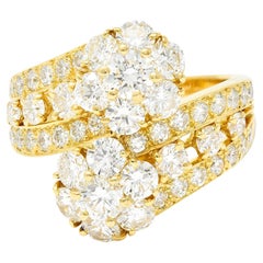 Van Cleef & Arpels 3.01 Carats Diamond 18 Karat Yellow Gold Snowflake Ring