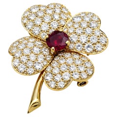 Van Cleef & Arpels 3.30 Carats 18K Yellow Gold Diamond and Ruby Brooch