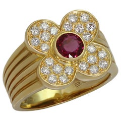 Van Cleef & Arpels 4 Leaf Clover Genuine Ruby Diamond Yellow Gold Ring