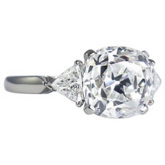 Van Cleef & Arpels 4::02 Karat E IF Altminenschliff Diamant Dreisteinring