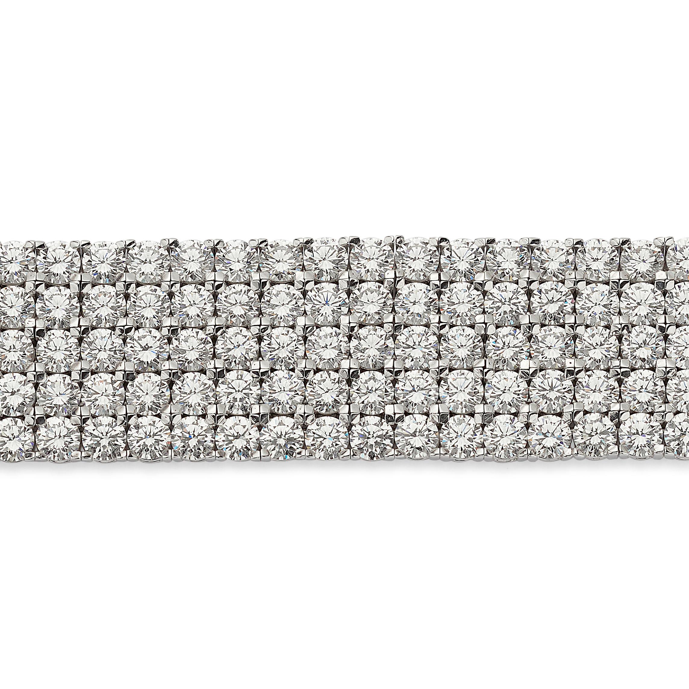 Moderne Van Cleef & Arpels Bracelet ruban en diamants de 40ct en vente