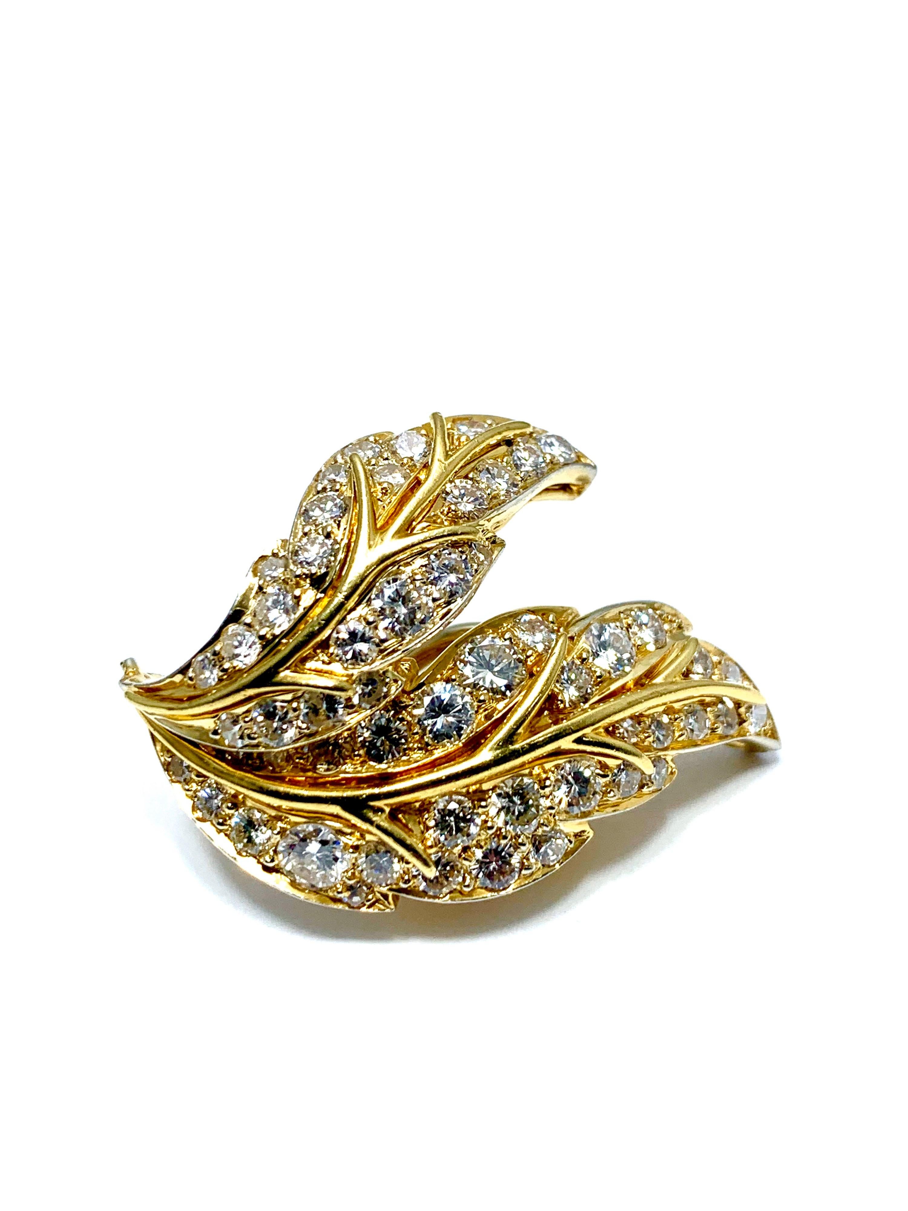 Van Cleef & Arpels 4.28 Carat Round Brilliant Diamond Leaf Gold Clip Earrings 2