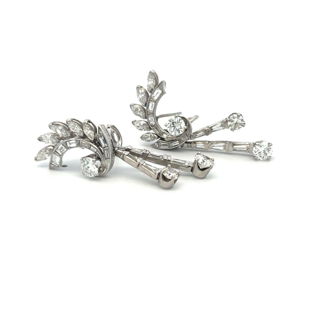 Van Cleef & Arpels 4.50 Carat G VS Diamond Platinum Dangling Earrings 3
