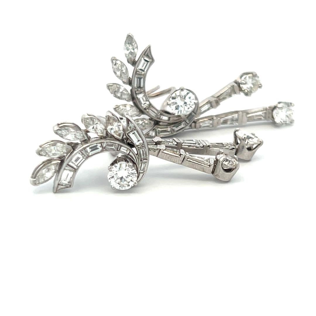 Van Cleef & Arpels 4.50 Carat G VS Diamond Platinum Dangling Earrings 4