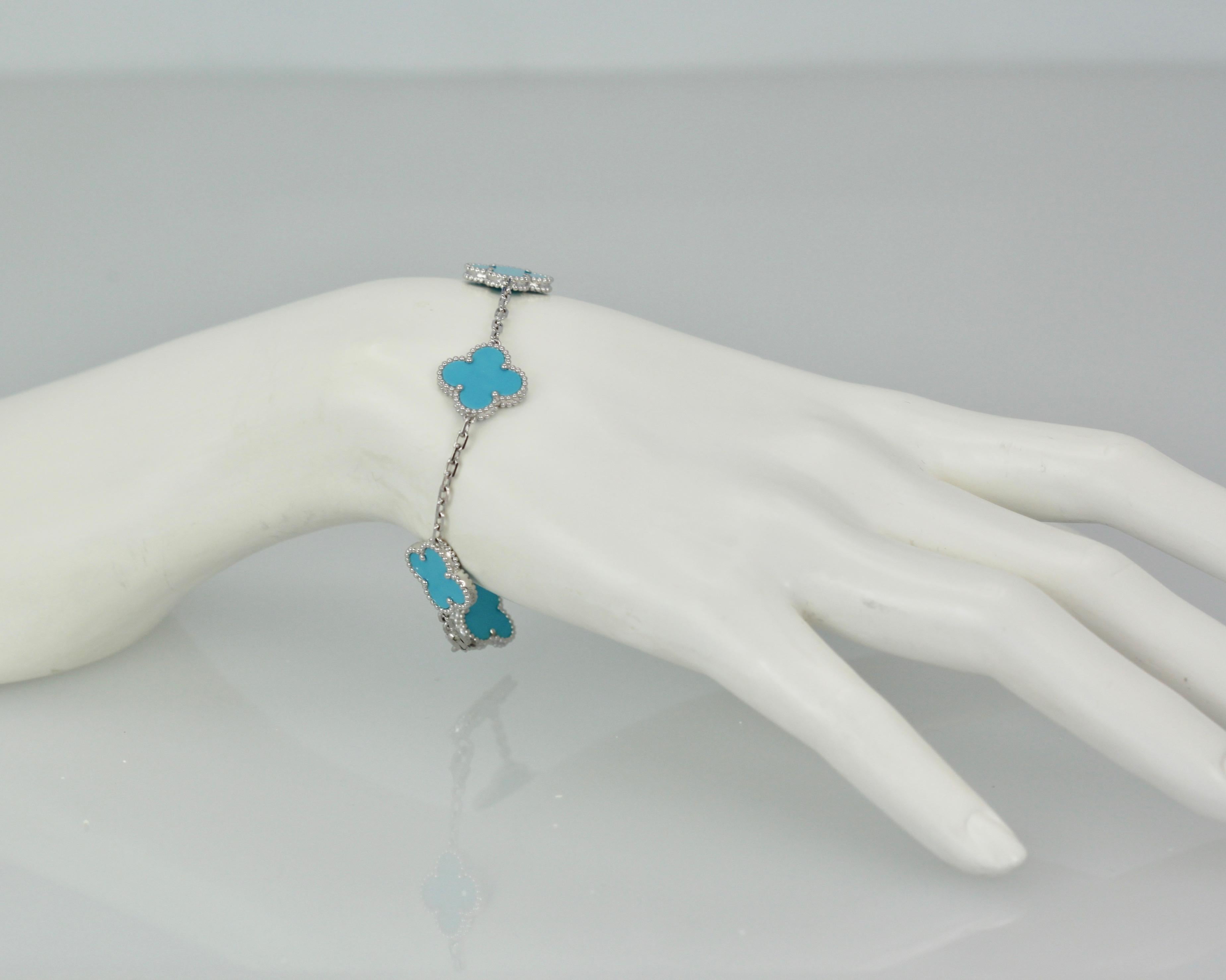 Van Cleef & Arpels 5 Clover Turquoise Bracelet in White Gold In Good Condition In North Hollywood, CA