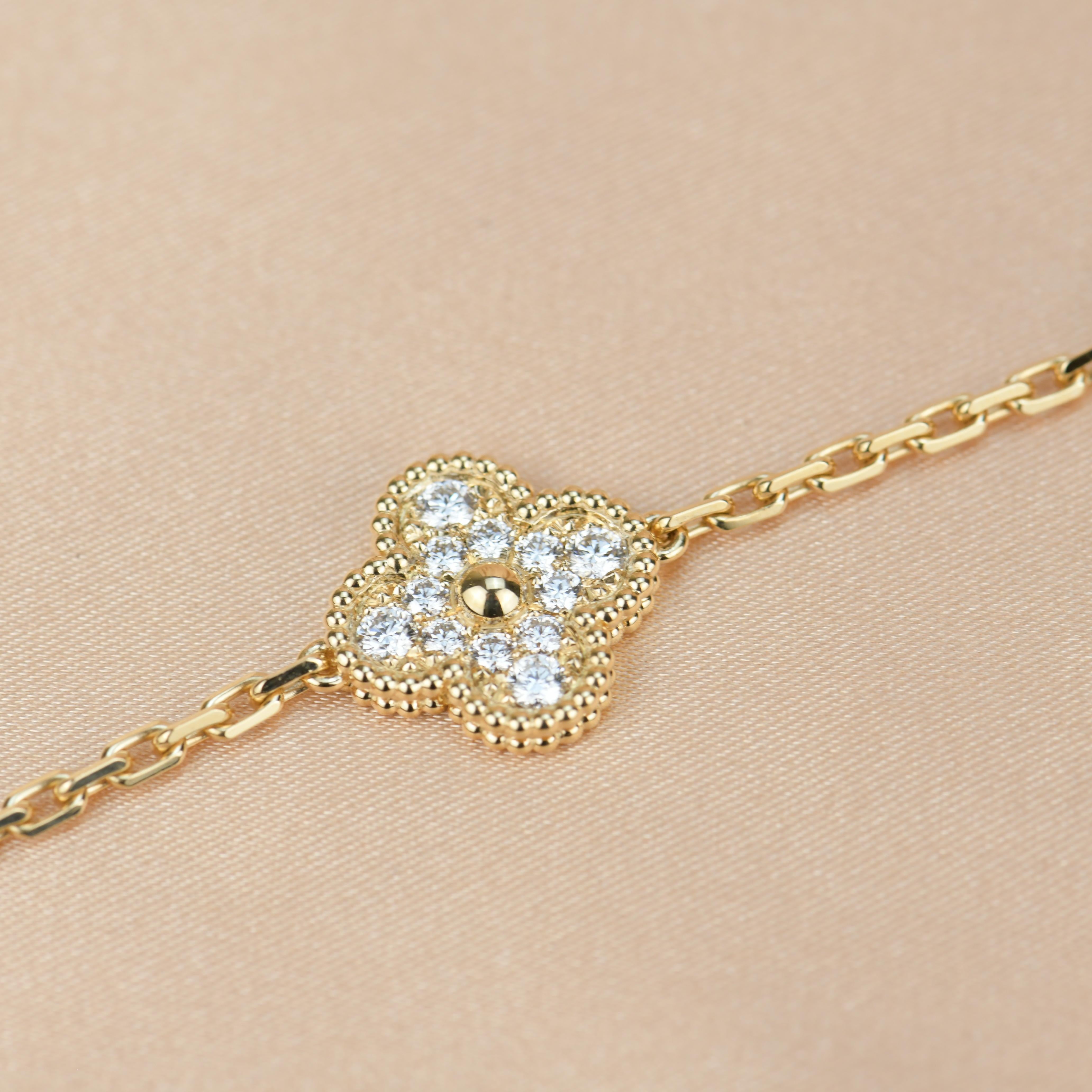 Women's or Men's Van Cleef & Arpels 5 Motif Vintage Alhambra Diamond Malachite Bracelet