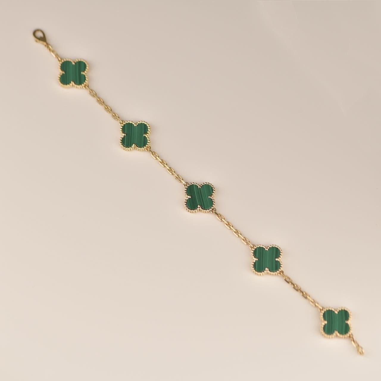 vintage alhambra bracelet 5 motifs price