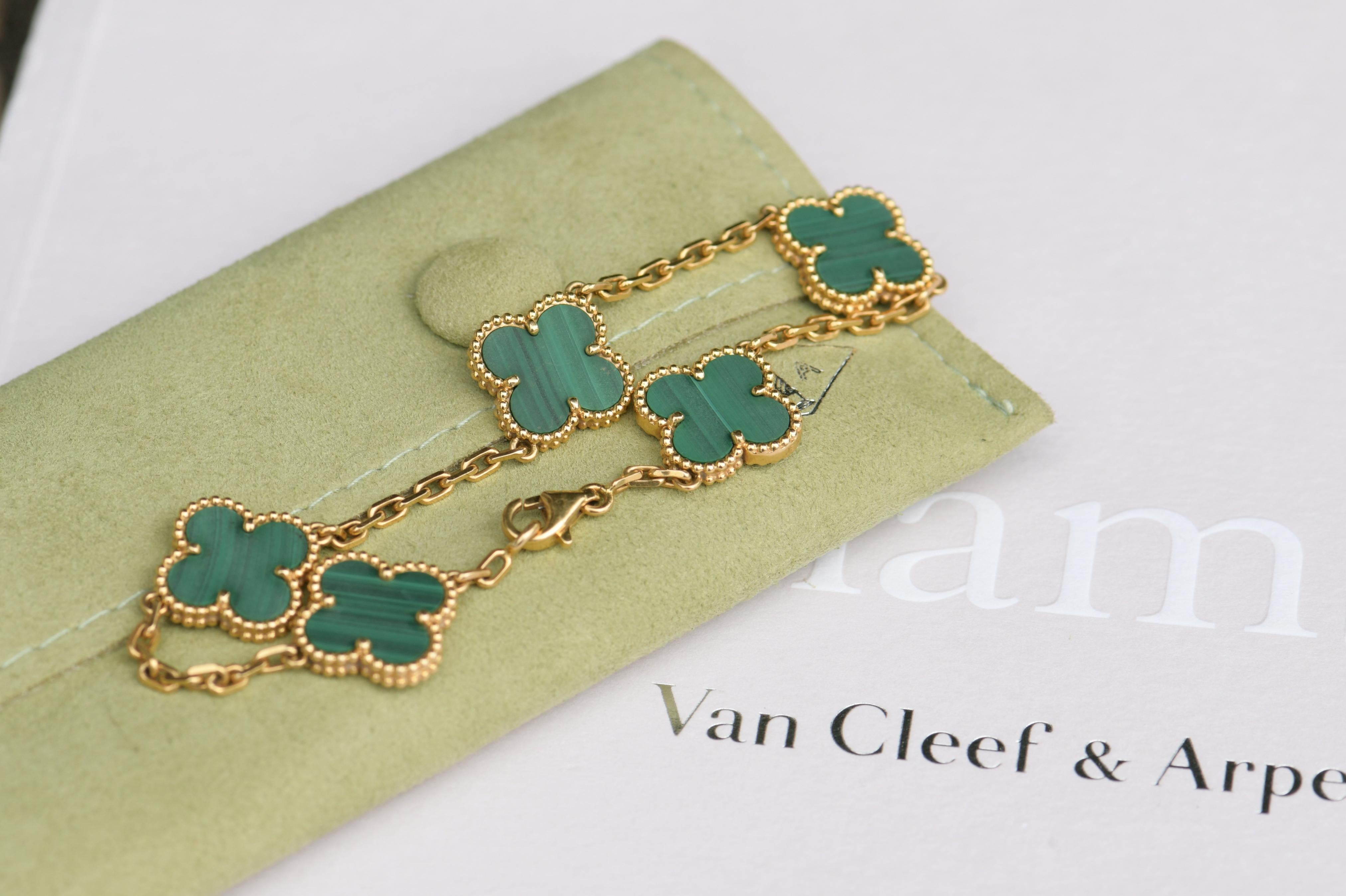 Van Cleef & Arpels 5 Motif Vintage Alhambra Malachite Bracelet In Excellent Condition In Banbury, GB