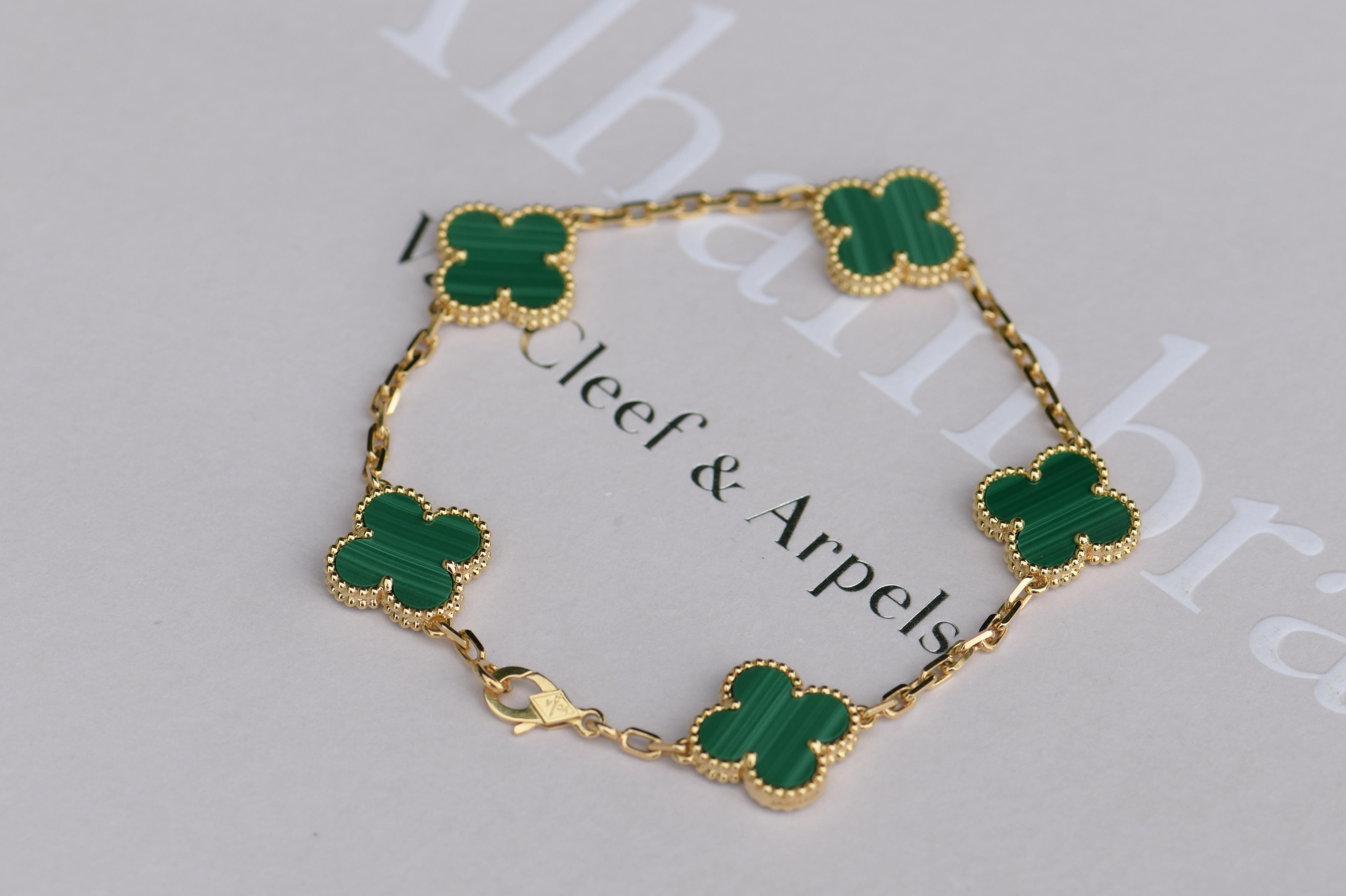 Vca au750 store bracelet price
