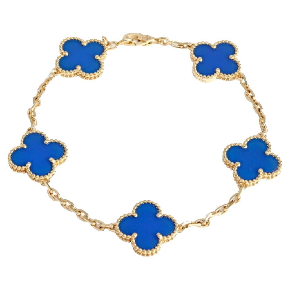 Van Cleef & Arpels Vintage Alhambra-Armband aus 18 Karat Gelbgold mit 5 Motiven aus blauem Achat im Angebot