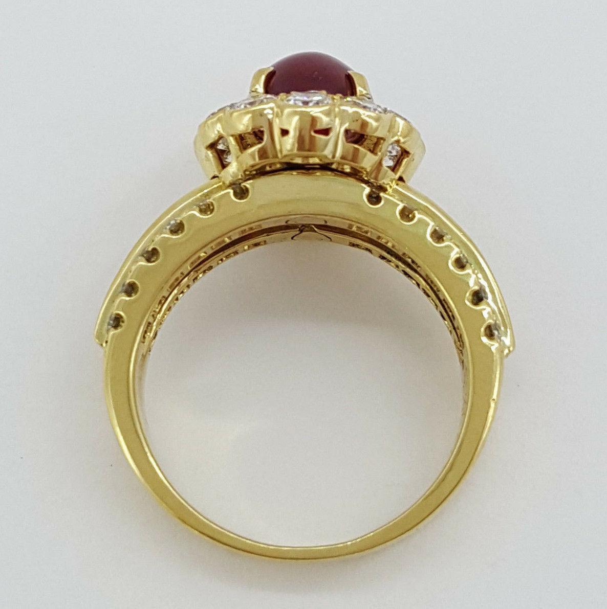 Van Cleef & Arpels 5,23 Karat Cabochon-Diamantring mit Rubin im Kaliber Rubin-Cabochon (Ovalschliff)