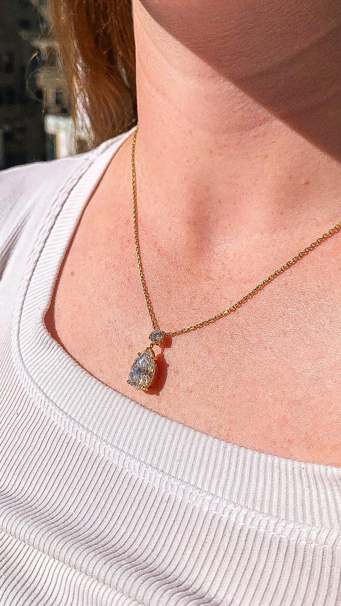 Van Cleef & Arpels Collana con diamanti a forma di pera da 5,80 carati in vendita 3