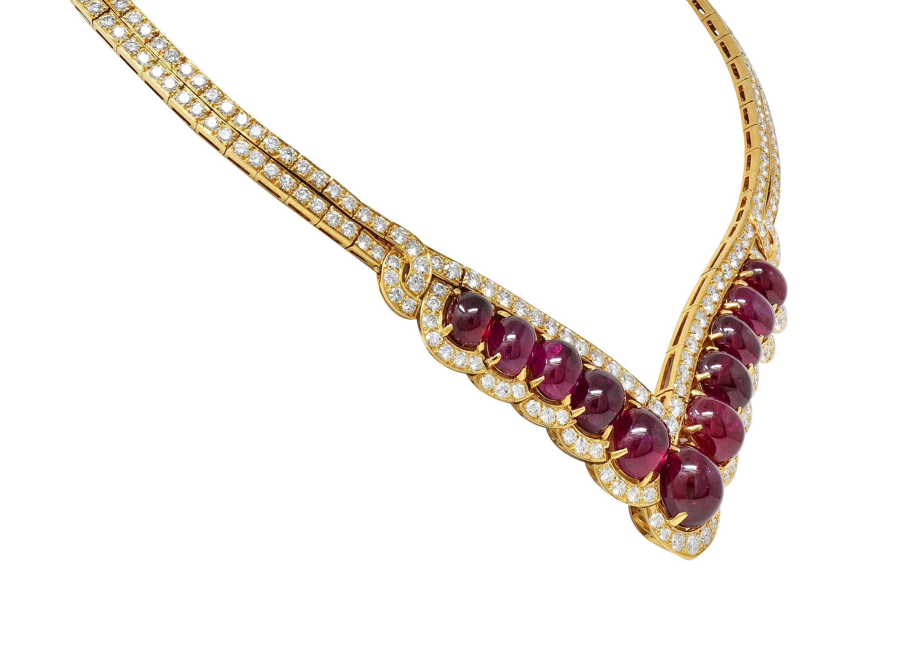 Van Cleef & Arpels 72.35 CTW Rubí Diamante Oro 18K Collar Vintage en V en venta 3