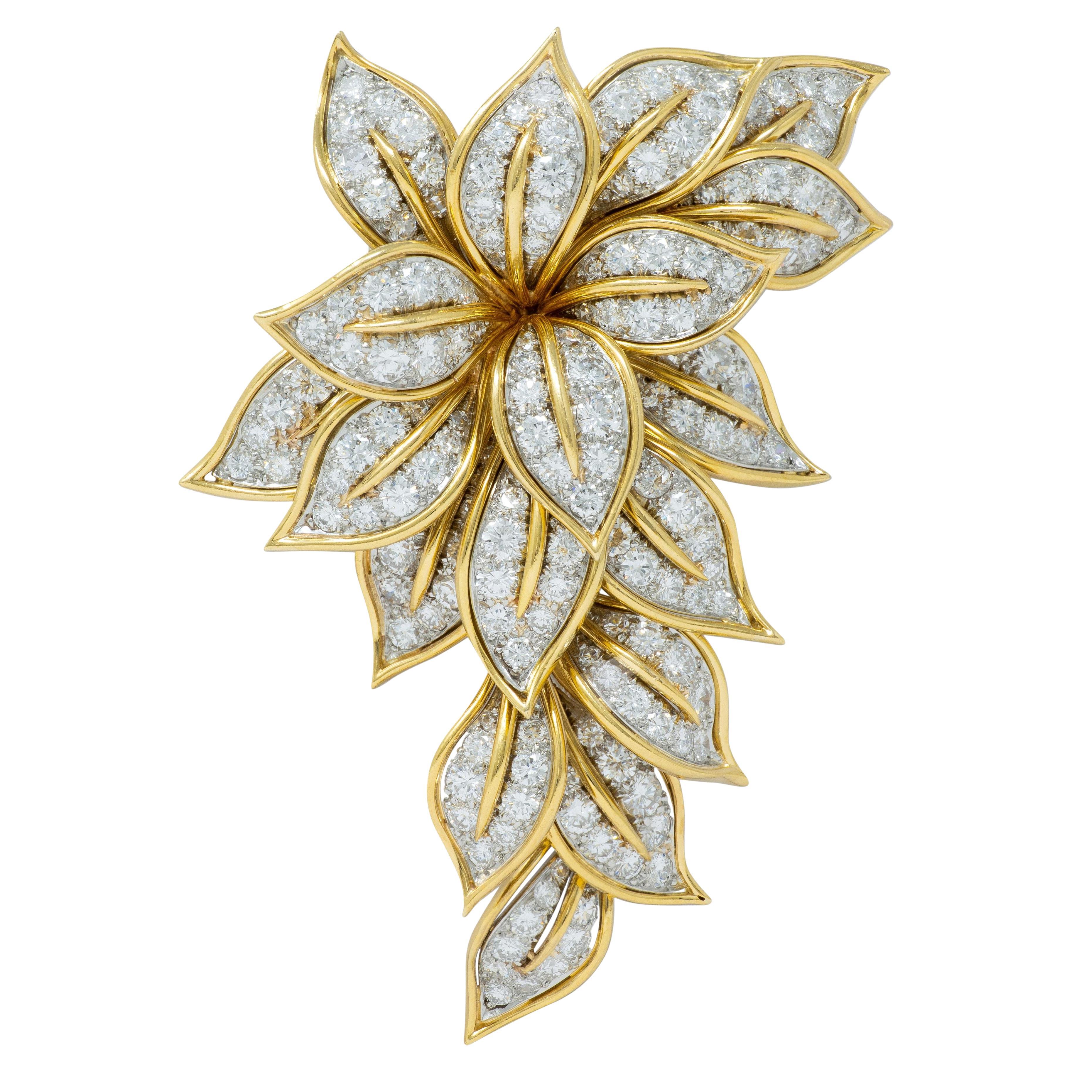 Van Cleef
Arpels 7.93 CTW Diamond 18 Karat Two-Tone Gold Vintage Flower Brooch