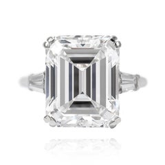 Van Cleef & Arpels 8.94 Carat E VVS2 GIA  Emerald Cut Diamond Ring in Platinum