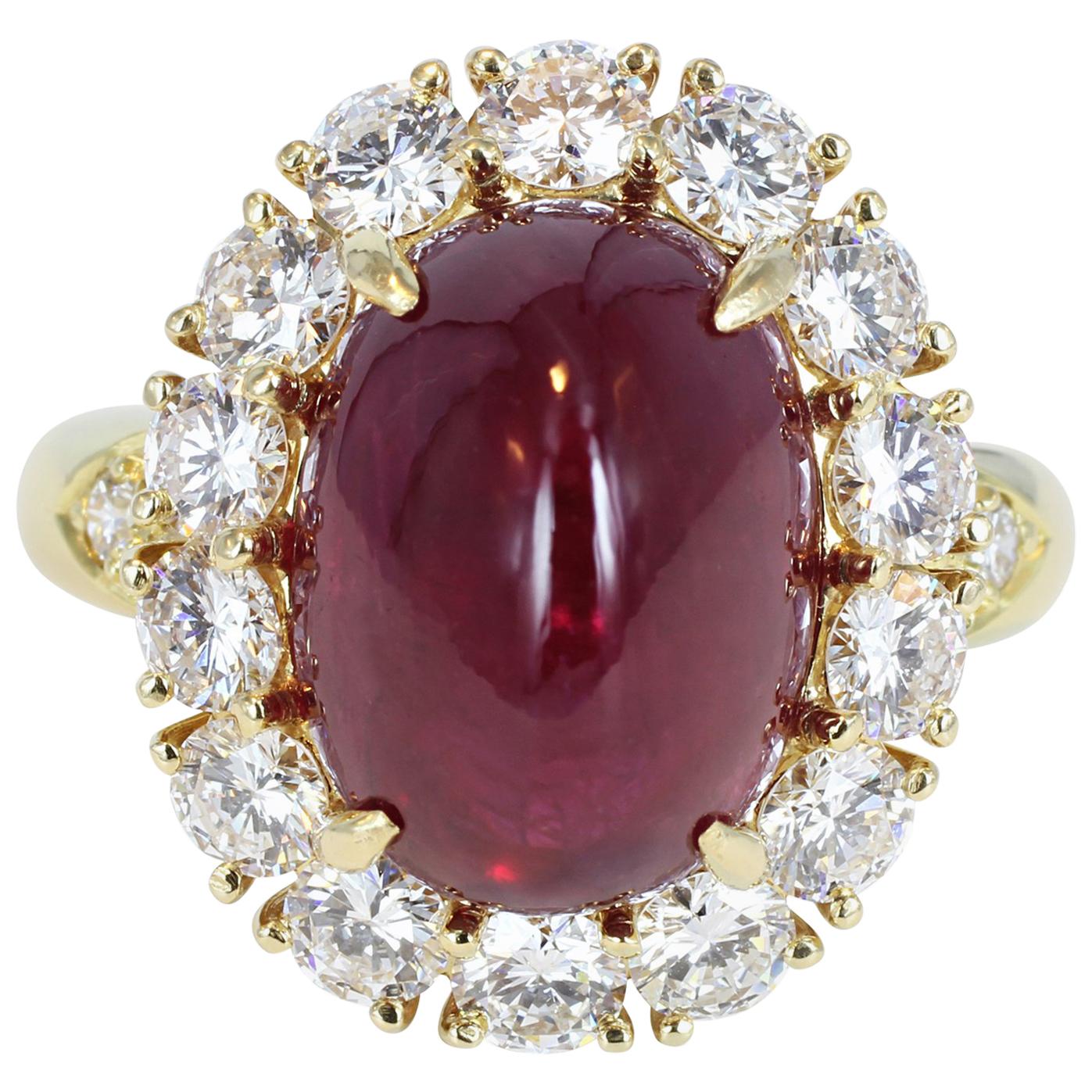 Van Cleef 
Arpels 9.42 Carat Cabochon Ruby and Diamond Cluster Ring For Sale