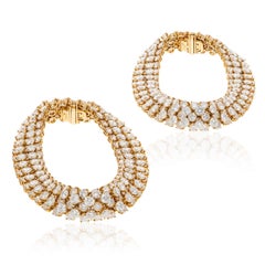 VAN CLEEF & ARPELS "À CHEVAL" Diamond Necklace / Two Bracelets