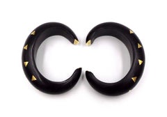 Van Cleef & Arpels A Pair Of 18K Gold Wood Bracelets