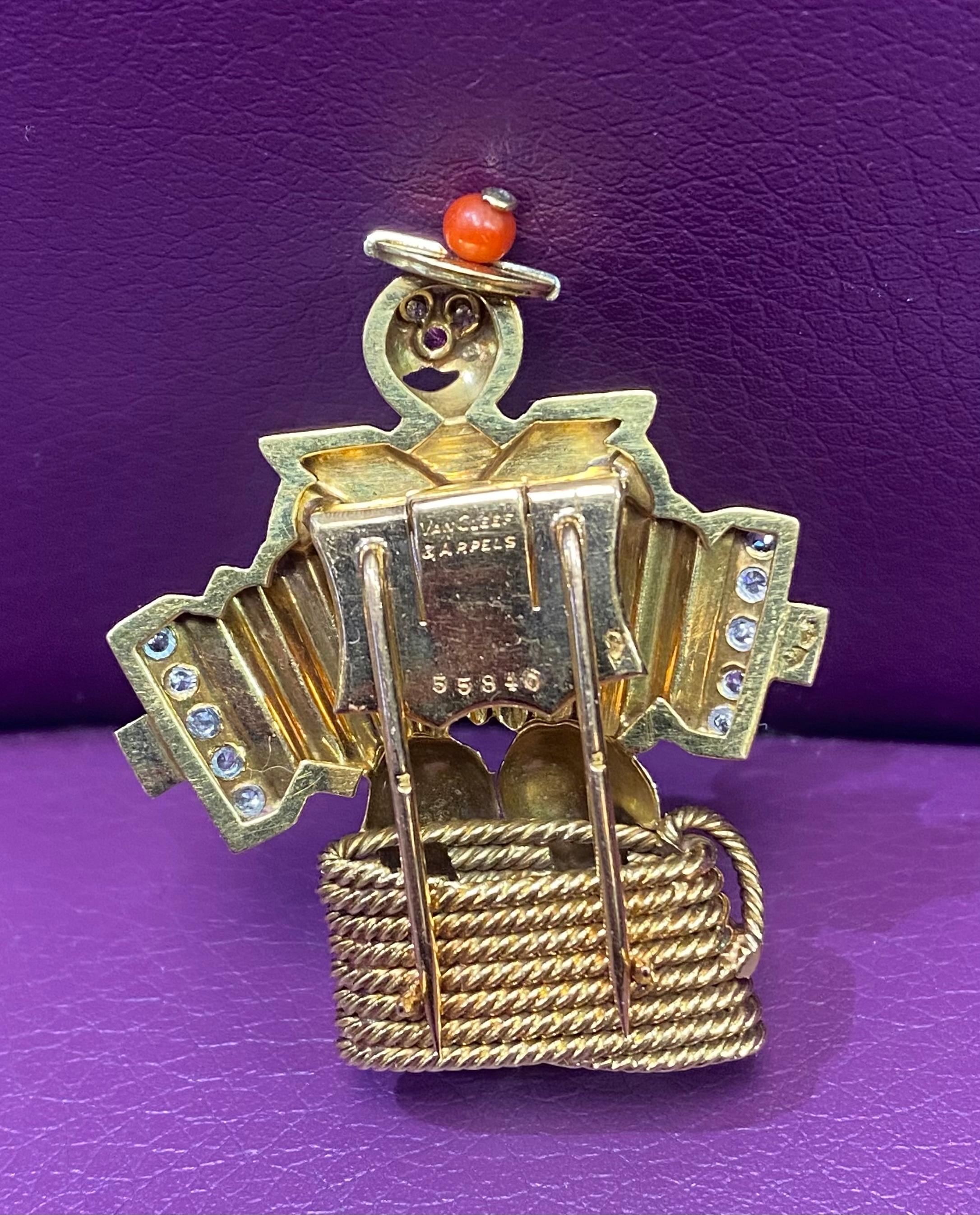 Van Cleef & Arpels Accordion Player Brooch In Excellent Condition In New York, NY