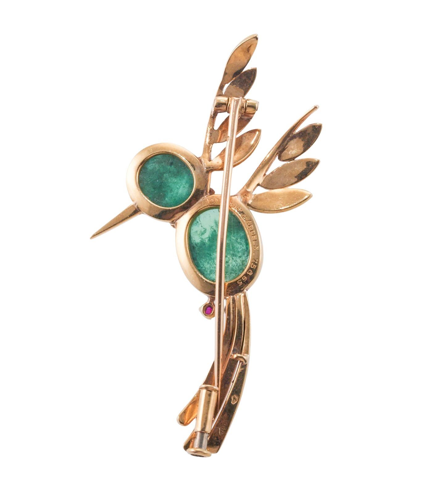 Women's Van Cleef & Arpels Adorable Gold Emerald Ruby Hummingbird Brooch For Sale