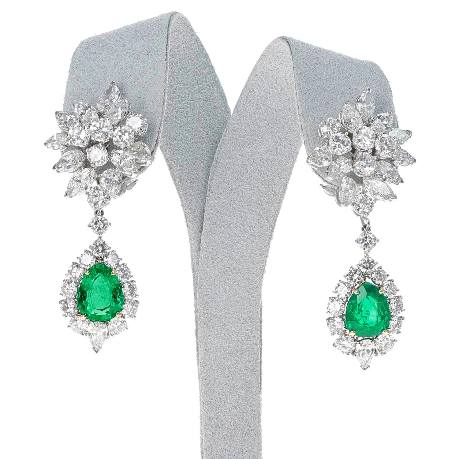 Pear Cut Van Cleef & Arpels AGL Certified Colombian Emerald & Diamond Day & Night Earring For Sale