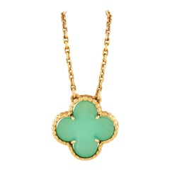 Van Cleef & Arpels Collier Alhambra en calcédoine et or jaune 18 carats