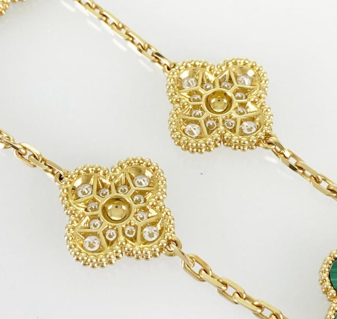 Van Cleef & Arpels Alhambra-Armband aus Diamanten und Malaquit in 18 Karat  Gold im Zustand „Hervorragend“ im Angebot in Bilbao, ES