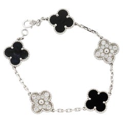 Bracciale Van Cleef & Arpels Alhambra con diamanti e onice in oro bianco 18 ct.
