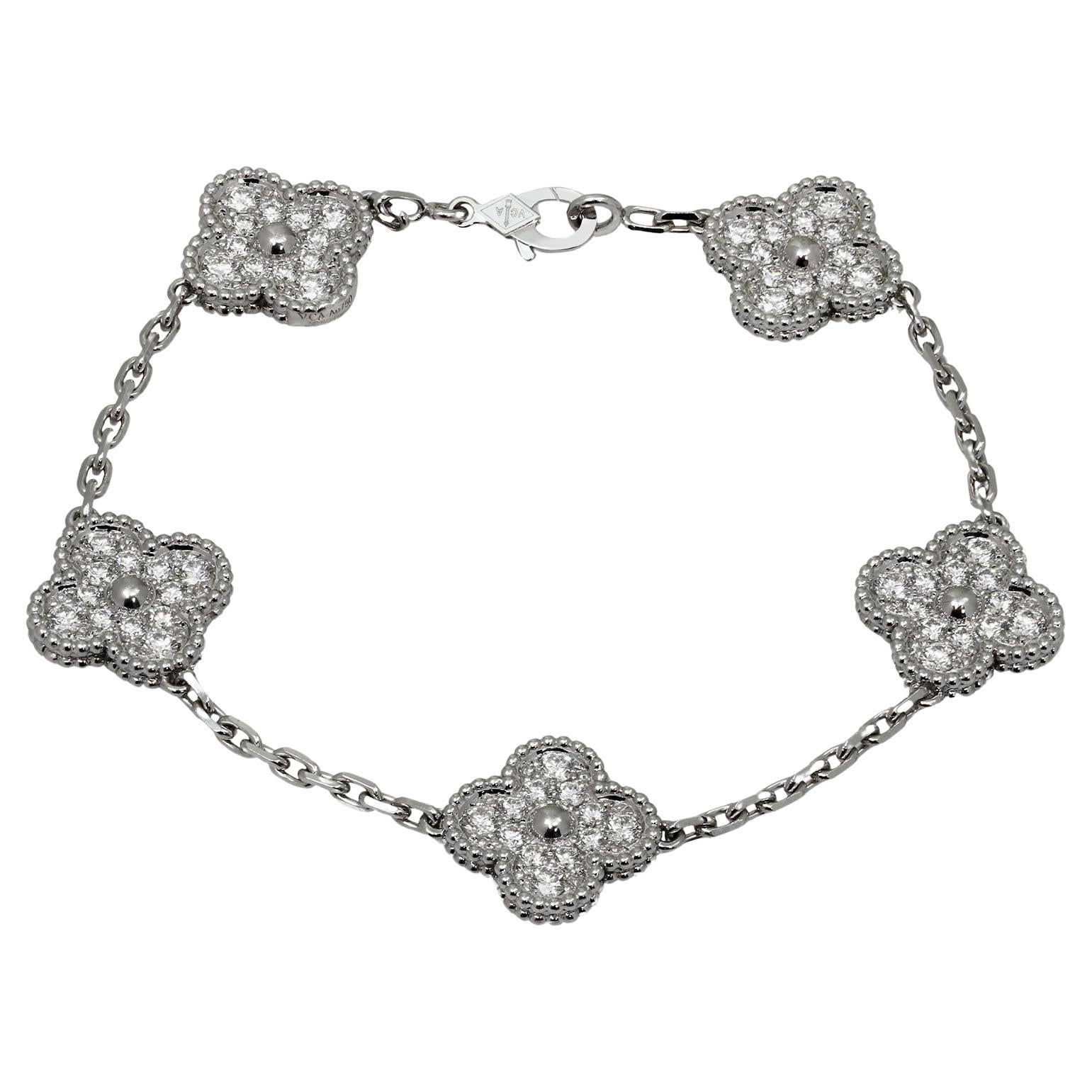 VAN CLEEF & ARPELS Bracelet Alhambra à 5 motifs en or blanc 18 carats avec diamants en vente