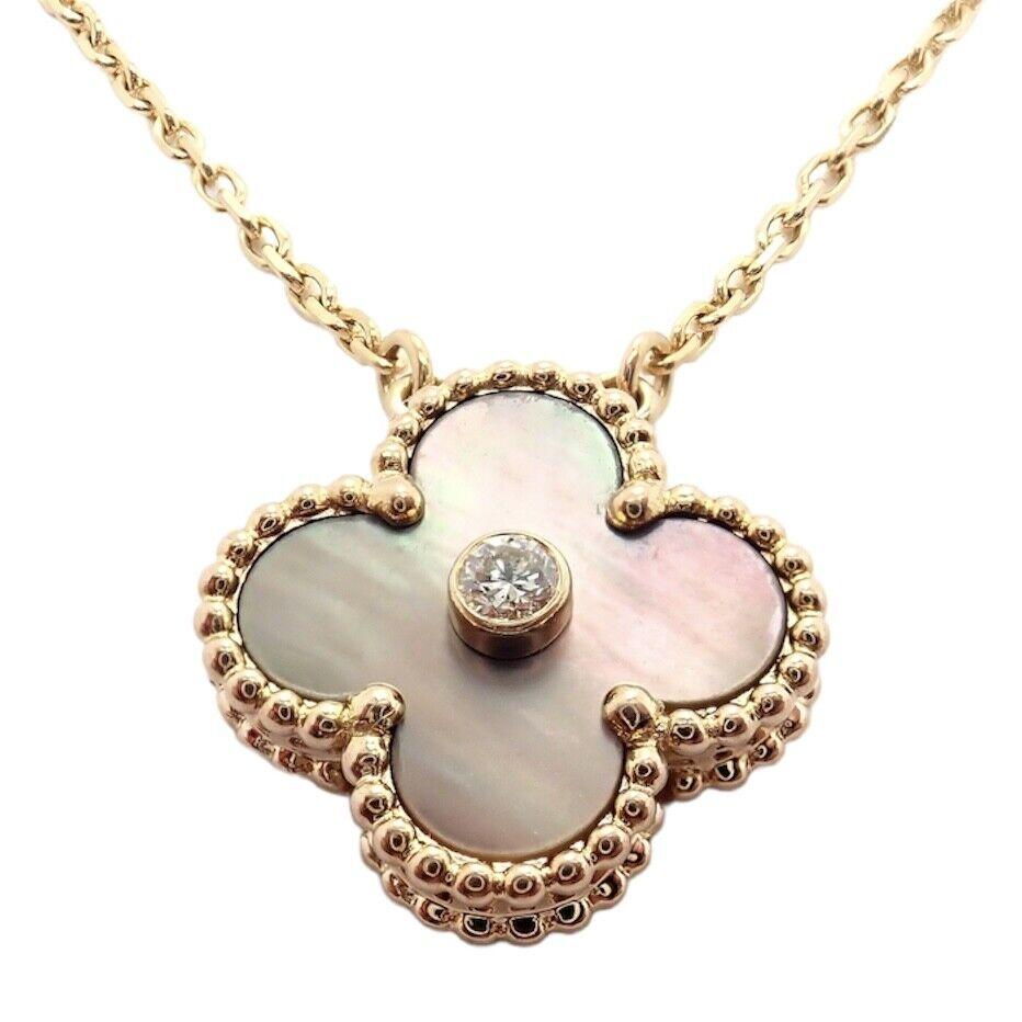 18k Rose Gold Limited Edition Alhambra Diamond Grey Mother Of Pearl Necklace
With 1 alhambra shape grey mother of pearl and a round brilliant cut diamond VVS1 clarity, D color total weight approx. .05ct
This necklace was created in limited amount by