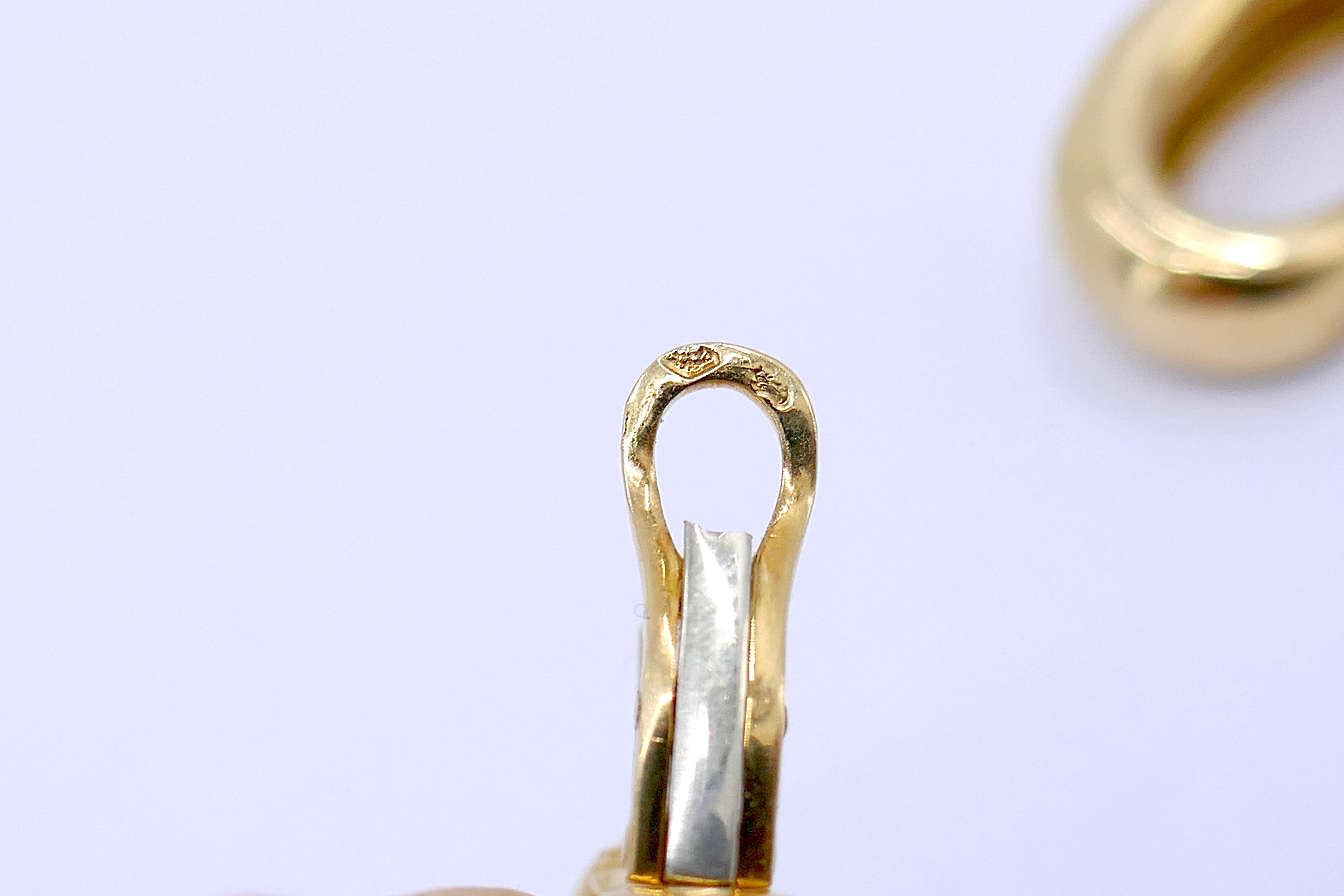 Van Cleef & Arpels Alhambra Diamant-Creolen-Ohrringe aus 18 Karat Gold Damen im Angebot
