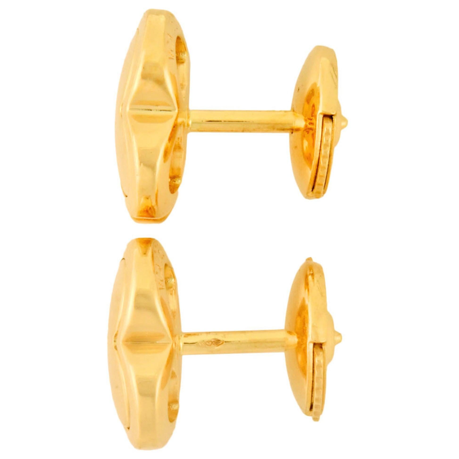 Van Cleef & Arpels Boucles d'oreilles Alhambra en or jaune 18 carats en vente 2
