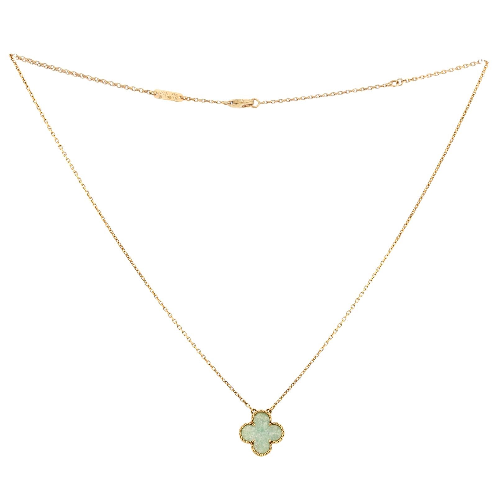 Women's VAN CLEEF & ARPELS Alhambra Green Jade Yellow Gold Pendant Necklace