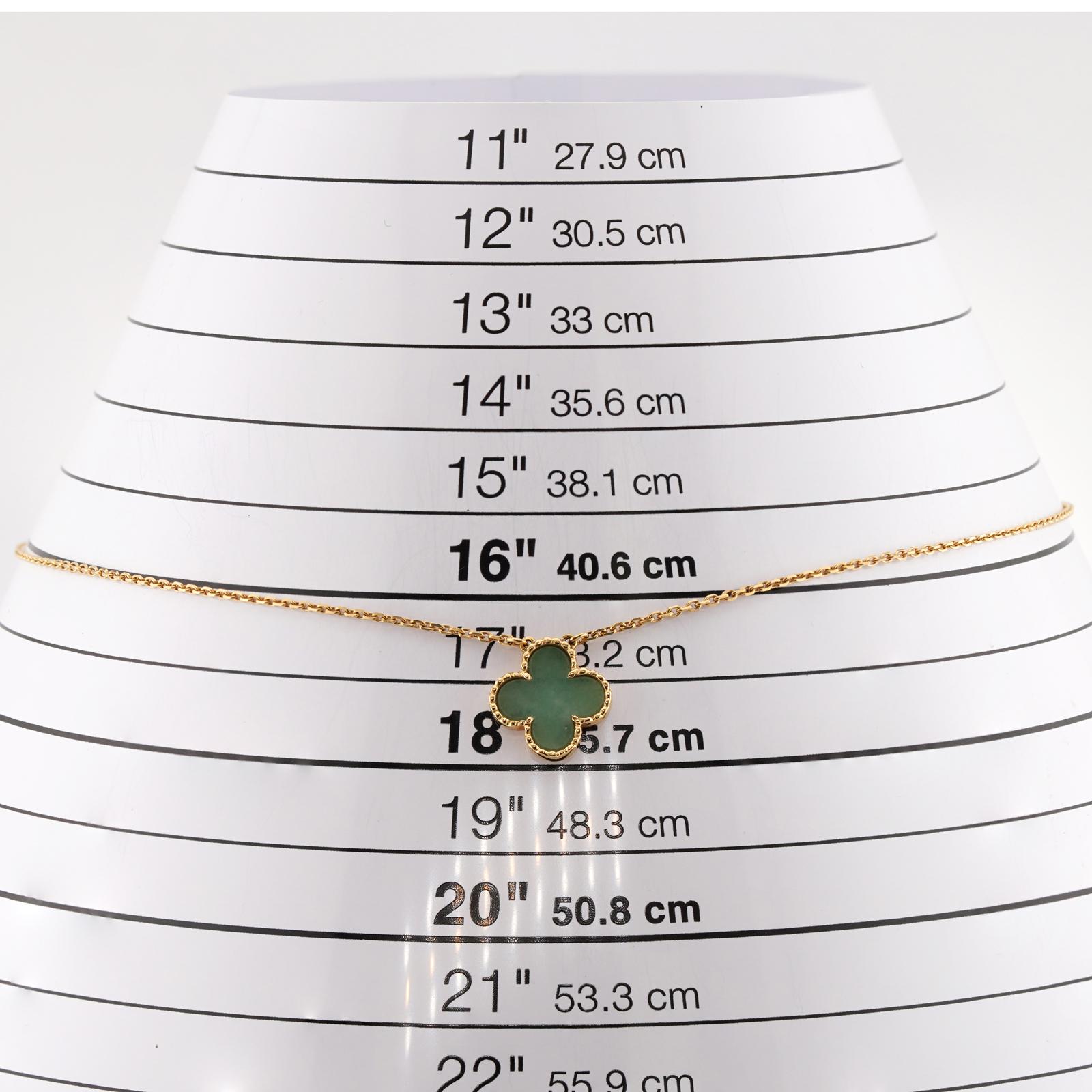 VAN CLEEF & ARPELS Alhambra Green Jade Yellow Gold Pendant Necklace 3