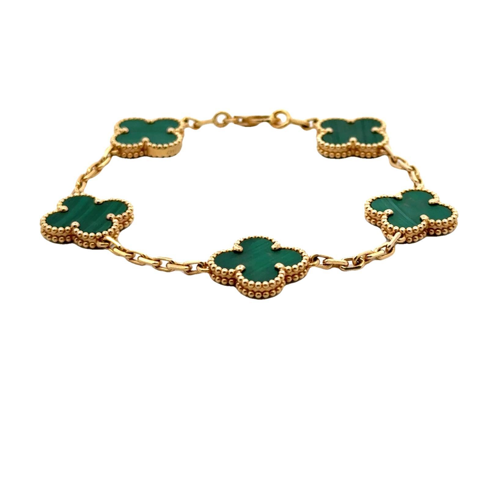 Van Cleef & Arpels Alhambra Malachit-Gliederarmband aus 18 Karat Gelbgold im Zustand „Hervorragend“ in Boca Raton, FL