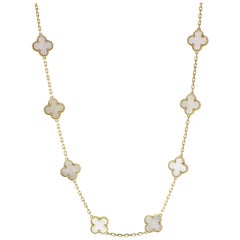 Van Cleef
Arpels Alhambra Mother of Pearl Yellow Gold 20-Motif Necklace Van Cleef
Arpels Alhambra Mother of Pearl Yellow Gold 20-Motif Necklace
