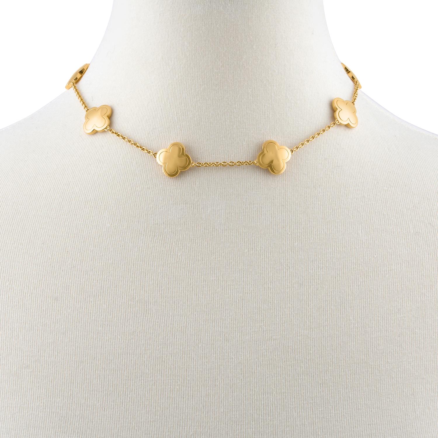 18K yellow gold Van Cleef & Arpels rare Alhambra necklace, 16