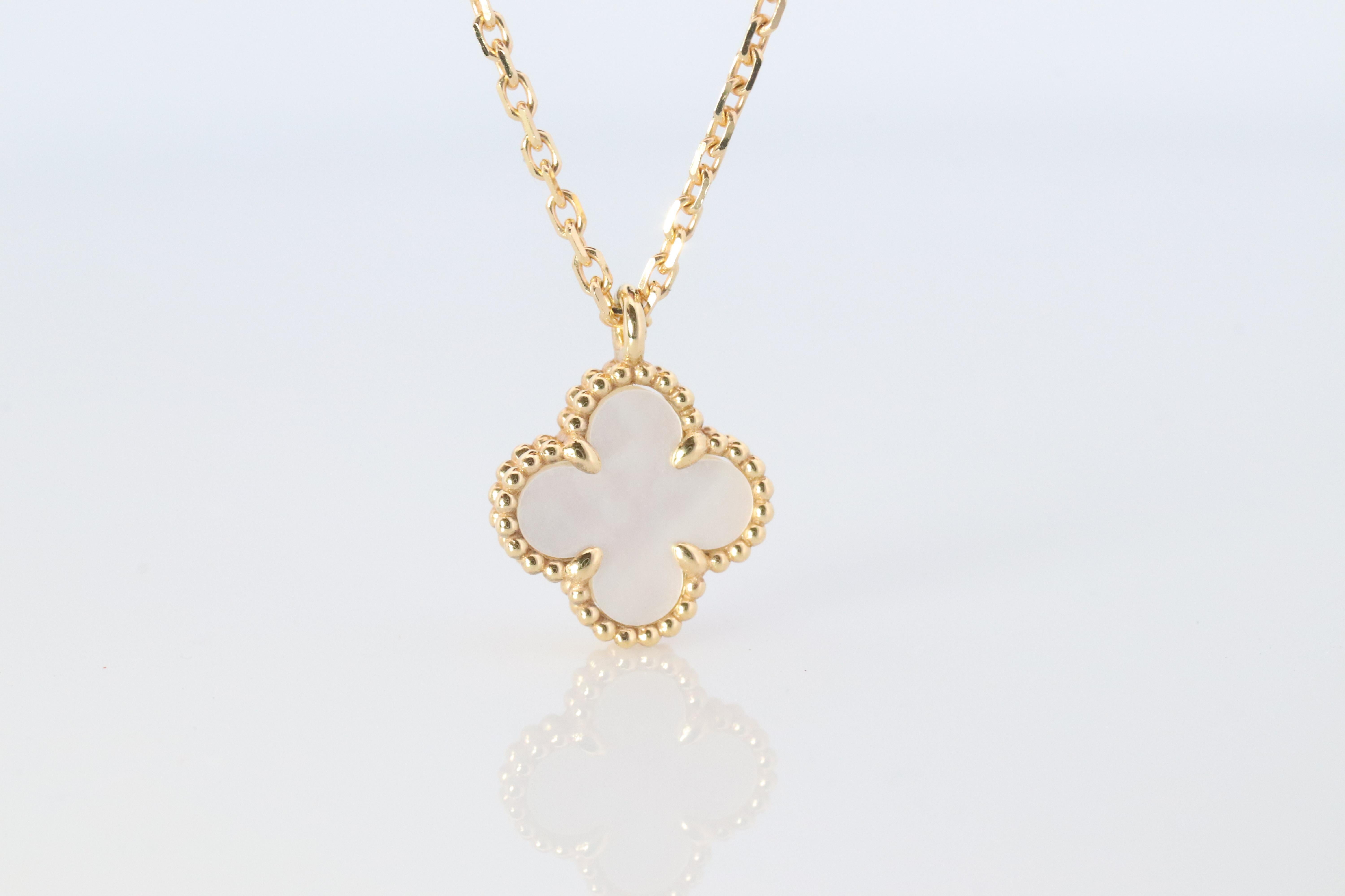 Van Cleef Arpels Alhambra Necklace . Genuine VCA 18k YG Mother of Pearl Pendant In Good Condition In Port Charlotte, FL