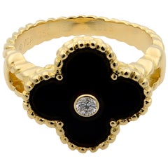 Van Cleef & Arpels Alhambra Onyx Diamond 18 Karat Yellow Gold Ring